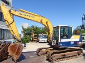 KOMATSU Excavator PC120-5