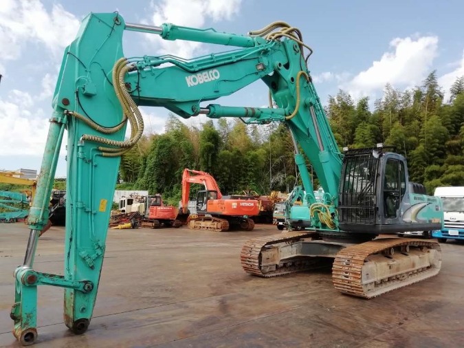 Japanese Used Excavators KOBELCO SK350DLC-8 TOKU WORLD BE2063