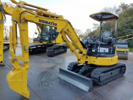 KOMATSU Mini Excavator PC30MR-5