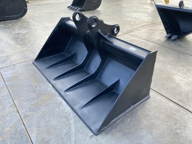  油圧ブレーカー 