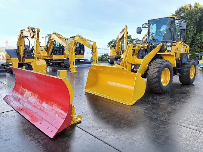 KOMATSU Wheel Loaders WA100-6 Japanes Used Heavy Equipment・Construction Machines