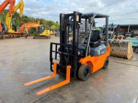 フォークリフト02-7FD10