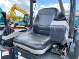 ミニユンボ（ミニショベル）PC30MR-3