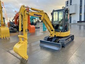 KOMATSU Mini Excavator PC30MR-3