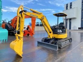 KOMATSU Mini Excavator PC35MR-3