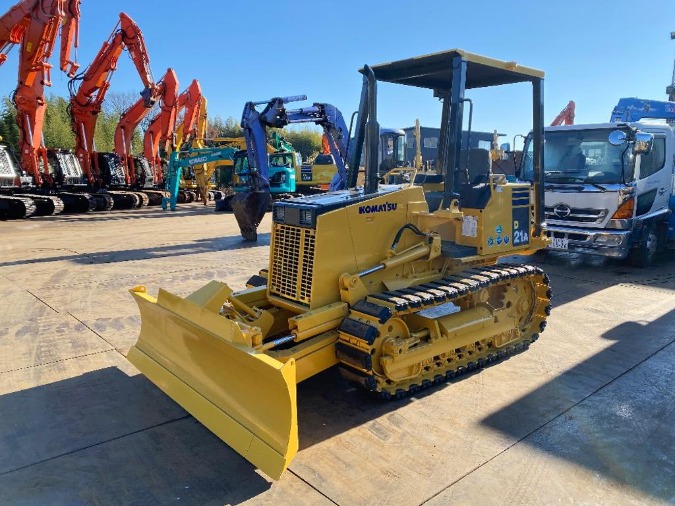 ブルドーザーD21A-8E0