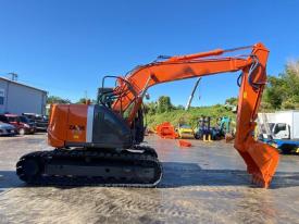 ユンボZX135US-3