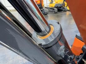 ミニユンボ（ミニショベル）ZX17U-5A