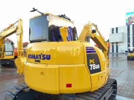 ユンボPC78US-8
