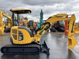 ミニユンボ（ミニショベル）PC30MR-3