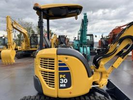 ミニユンボ（ミニショベル）PC30MR-3