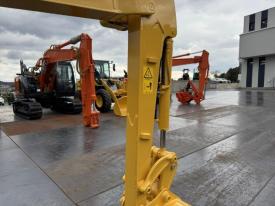 ミニユンボ（ミニショベル）PC30MR-3