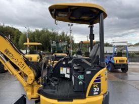 ミニユンボ（ミニショベル）PC30MR-3