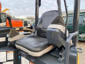 ミニユンボ（ミニショベル）PC35MR-3