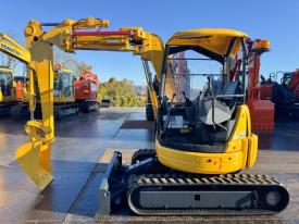 ミニユンボ（ミニショベル）PC30UU-5