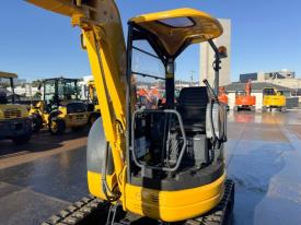 ミニユンボ（ミニショベル）PC30UU-5