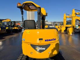 ミニユンボ（ミニショベル）PC30UU-5