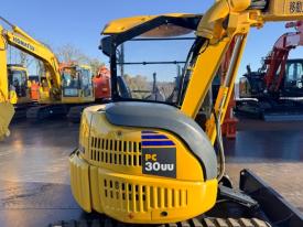 ミニユンボ（ミニショベル）PC30UU-5