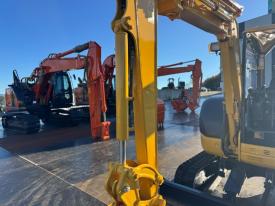 ミニユンボ（ミニショベル）PC30UU-5