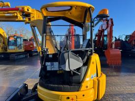 ミニユンボ（ミニショベル）PC30UU-5