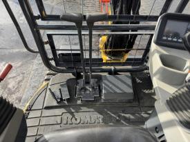 ミニユンボ（ミニショベル）PC35MR-5