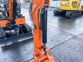 ミニユンボ（ミニショベル）ZX17U-5A