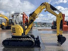 ミニユンボ（ミニショベル）B4-6A