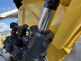 ミニユンボ（ミニショベル）B4-6A