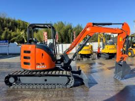 ミニユンボ（ミニショベル）ZX40U-5B