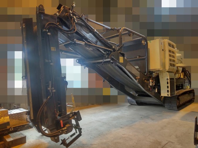 自走式破砕機 LT96E(UG)J