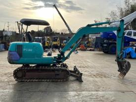 ミニユンボ（ミニショベル）PC30-7