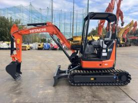 ミニユンボ（ミニショベル）ZX30U-5B