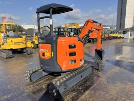 ミニユンボ（ミニショベル）ZX30U-5B