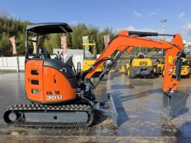 ミニユンボ（ミニショベル）ZX30U-5B