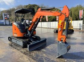 ミニユンボ（ミニショベル）ZX30U-5B