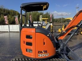 ミニユンボ（ミニショベル）ZX30U-5B