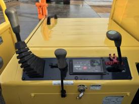 キャリアダンプC30R-1