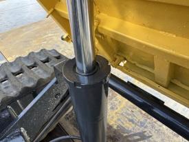 キャリアダンプC30R-1