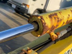 ミニユンボ（ミニショベル）SV08