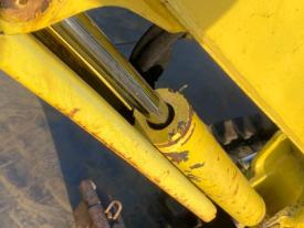 ミニユンボ（ミニショベル）SV08