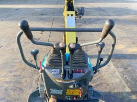 ミニユンボ（ミニショベル）SV08