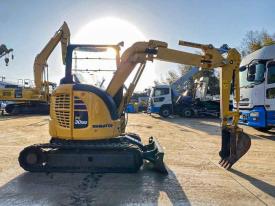 ミニユンボ（ミニショベル）PC30UU-6