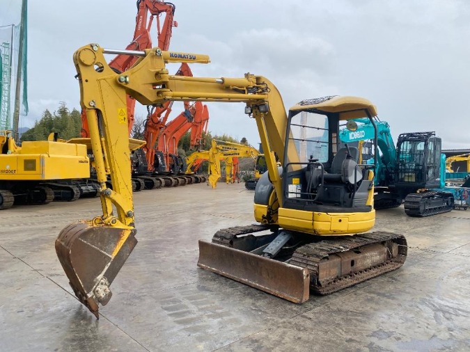 ミニユンボ（ミニショベル）PC58UU-5