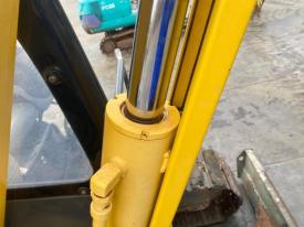 ミニユンボ（ミニショベル）PC58UU-5