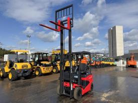 フォークリフトFB10PN-80-300