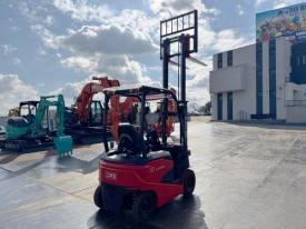 フォークリフトFB10PN-80-300