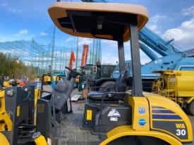 ホイールローダー（タイヤショベル）WA30-6