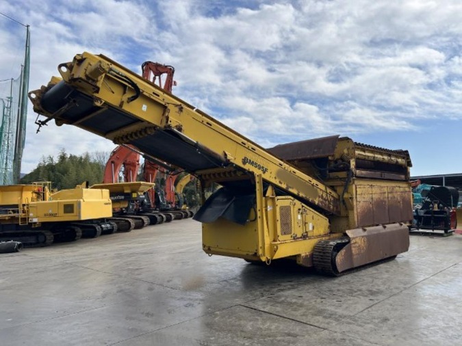 自走式スクリーン BM595F