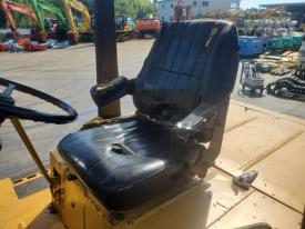 ホイールローダー（タイヤショベル）820