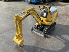 ミニユンボ（ミニショベル）PC01-1A